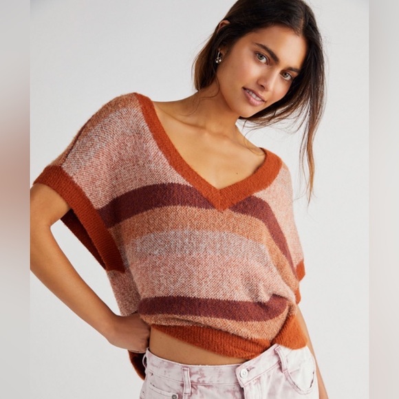 Free people sweater vest NWT - Picture 2 of 3